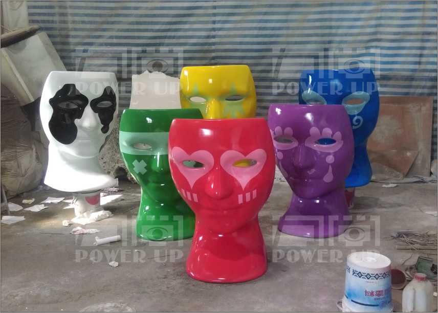 小丑臉譜公仔椅子