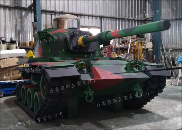 戰車保麗龍雕刻