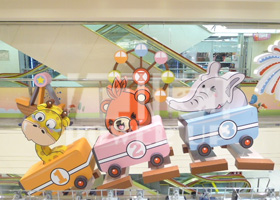 百貨高空展示點施工