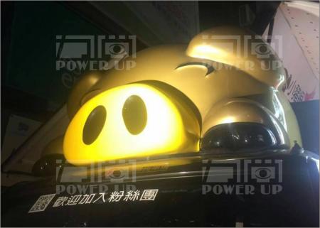 金豬公仔/金珠裝飾車