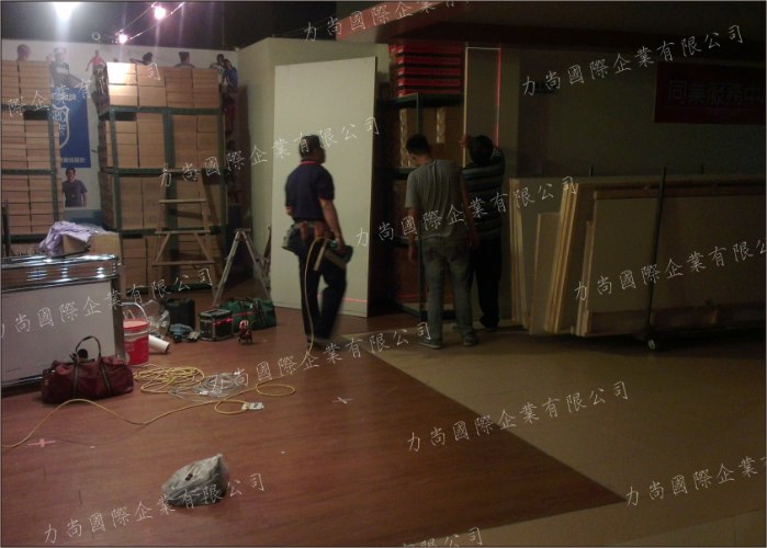 百貨專櫃隔間牆